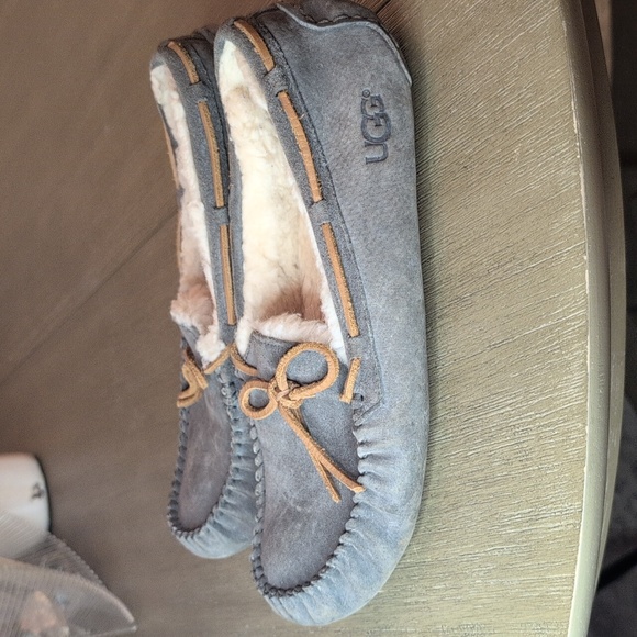 UGG Other - Ugg Dakota Moccasins Slipper Mens 11